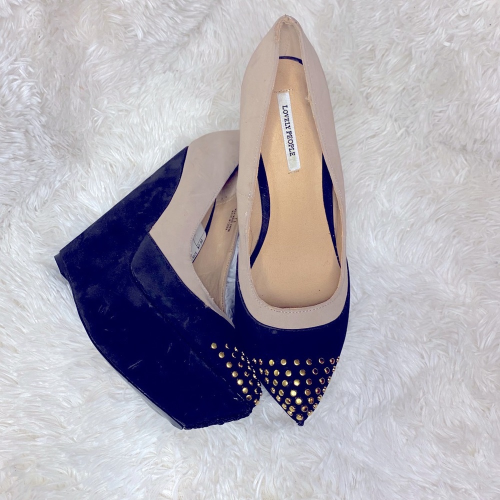 Black and Tan Lovely People Platform Wedges